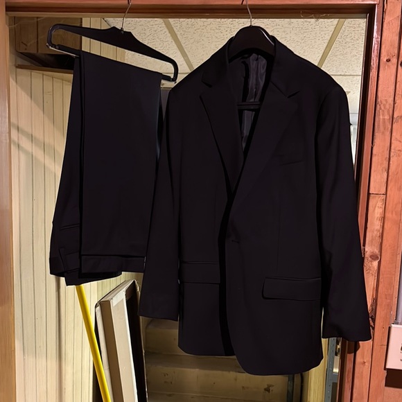 Bonobos Black Formal Suit Elegant Business Attire